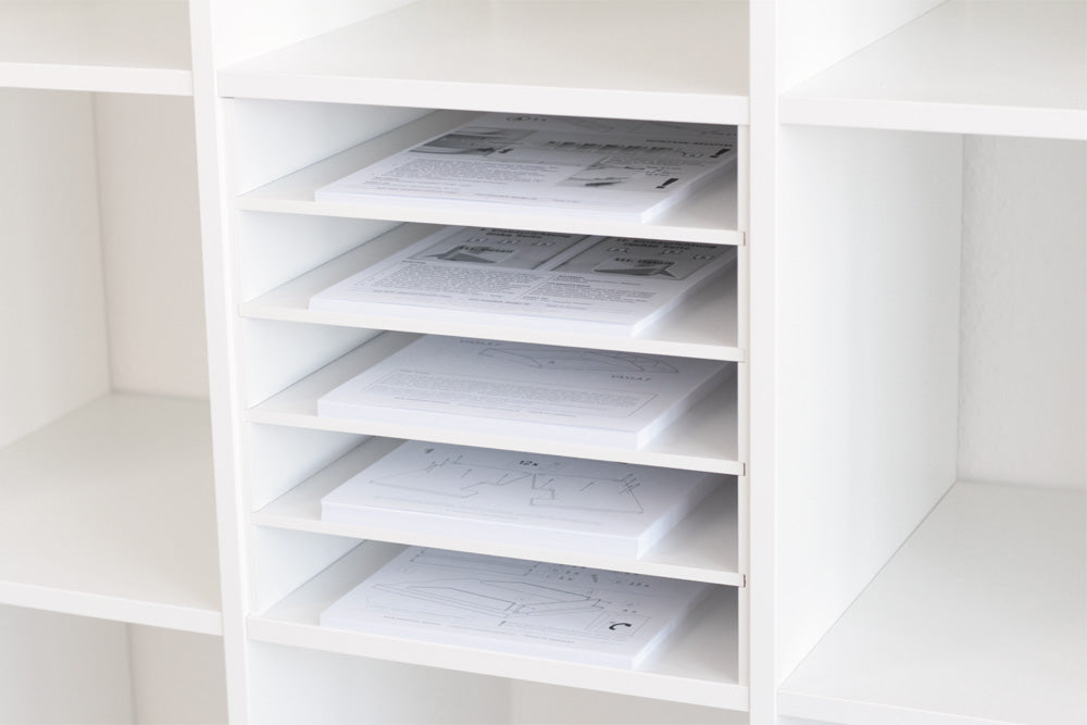 Papierablage im Ikea Kallax Regal