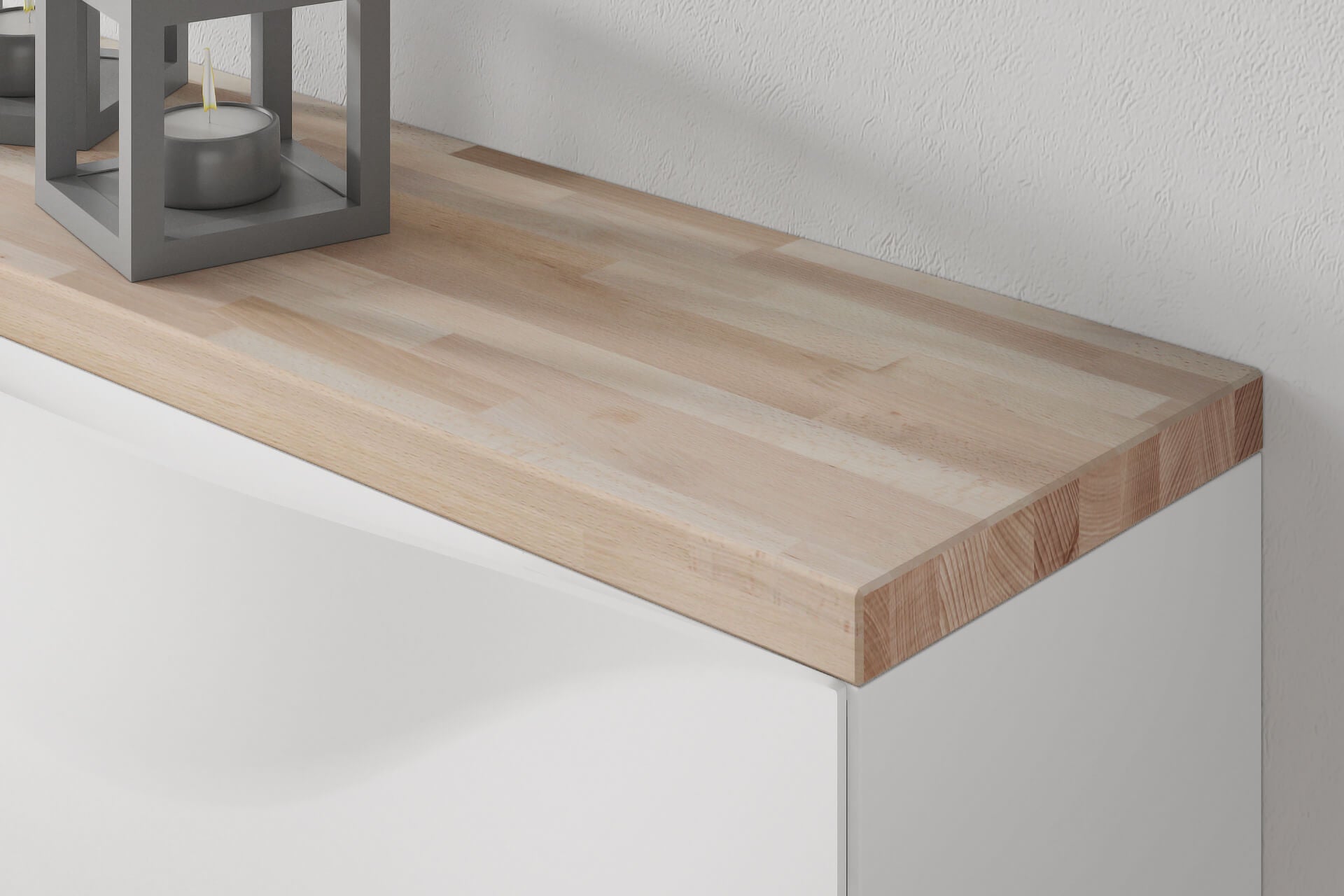 IKEA Trones mit Holzplatte.