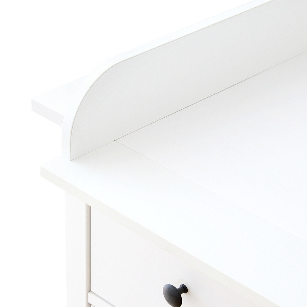 Wickelaufsatz Hemnes in Weiß mit abgerundeten Ecken.