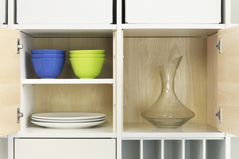 IKEA Kallax Regal mit Zwischenboden.