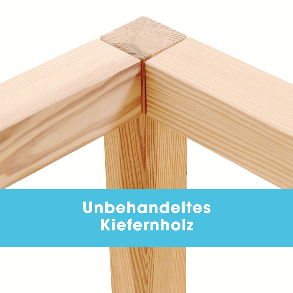 Detailaufnahme vom Kura Dach aus unbehandeltem Kiefernfolz.