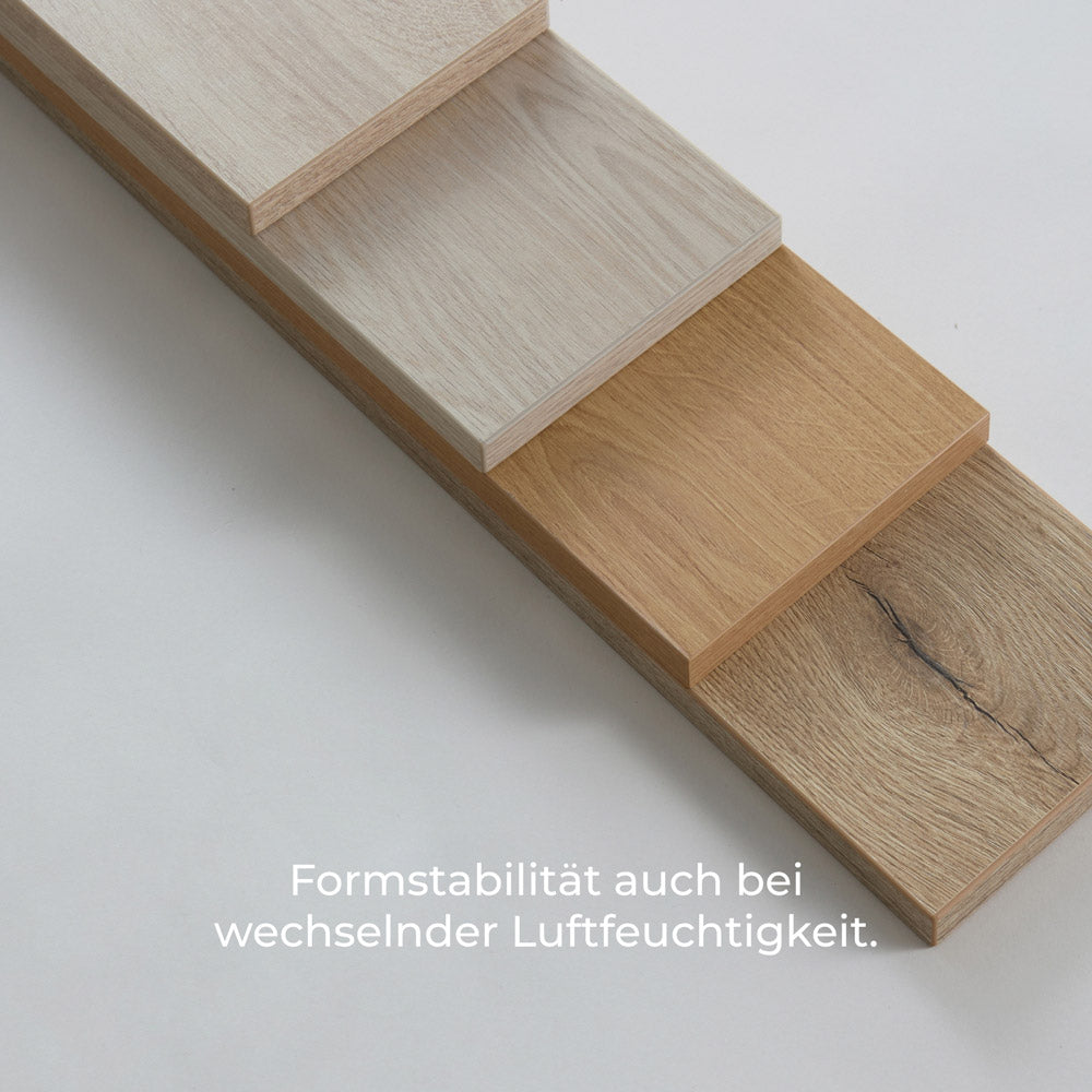 4 Trones Holzplatten in 4 verschiedenen Holzfarben.