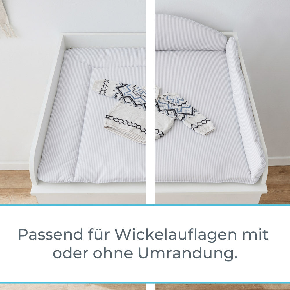 Wickelauflage mit grauen Streifen auf Nordli Wickelkommode.
